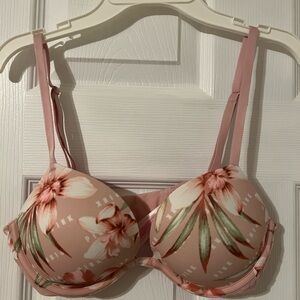 PINK Victoria's Secret Wear Everywhere Super Push Up Bra